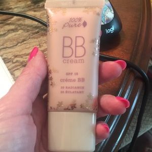 100 percent pure B.B. Cream color is 30 radiance